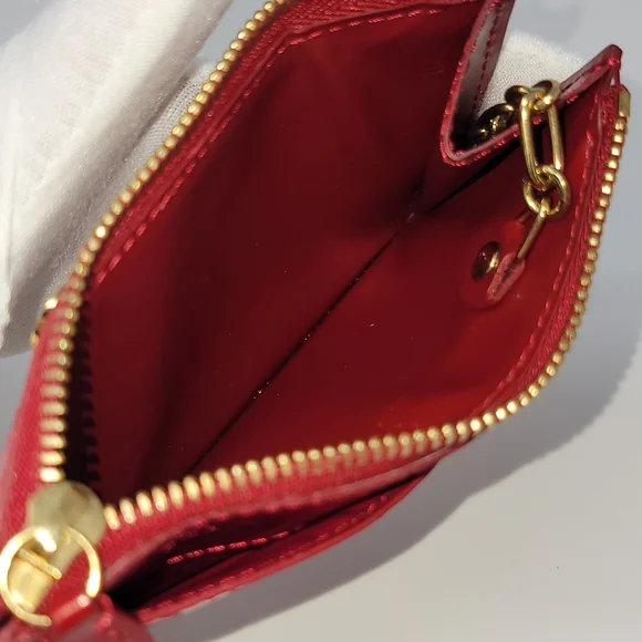 LOUIS VUITTON Monogram Vernis Patent Leather Key Cles Wallet - Picture 7 of 11